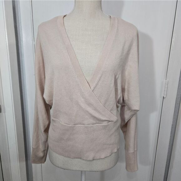 Marciano crossover blush pink blouse size Large - Picture 3 of 10